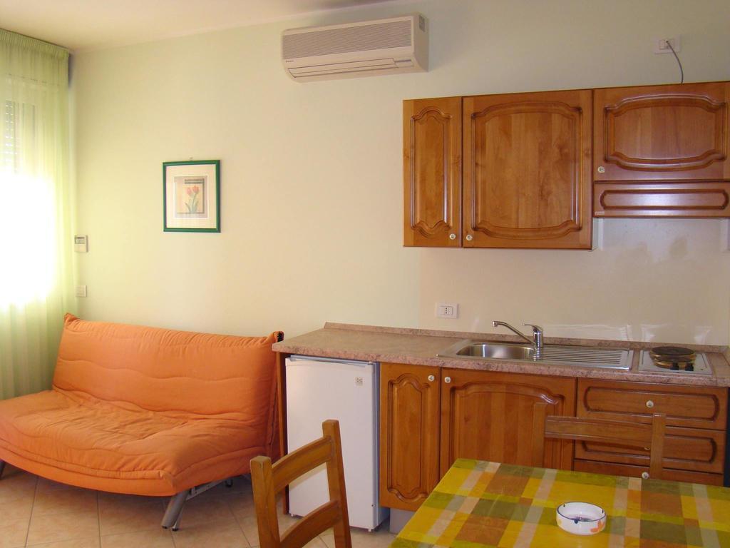 Il Casale Aparthotel Мартинсикуро Екстериор снимка