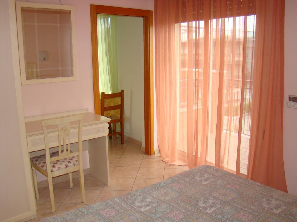 Il Casale Aparthotel Мартинсикуро Екстериор снимка