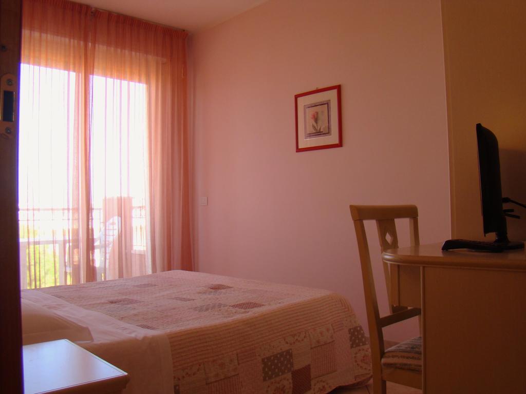 Il Casale Aparthotel Мартинсикуро Екстериор снимка